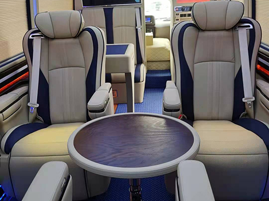 深圳丰田12座蒙娜丽莎租赁-豪华中巴包车